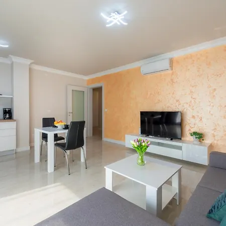 Makris No 4 * דוברובניק