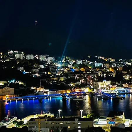 Lejlighed Makris No 4 *